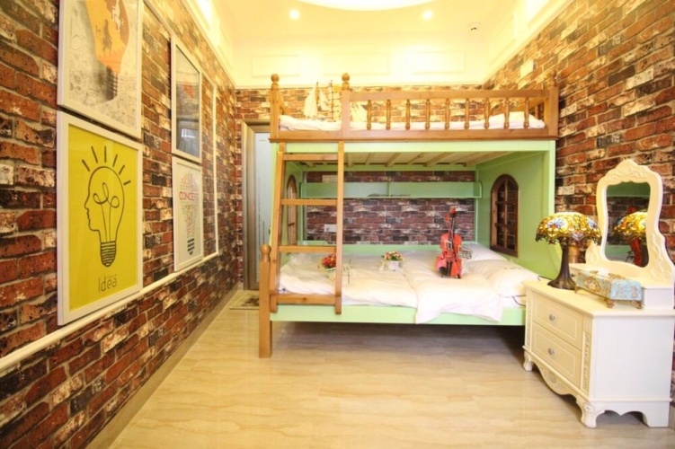 Premier Family room