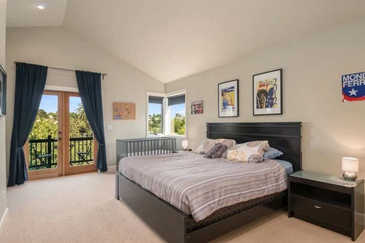 5 Bedrooms Deluxe Cottage