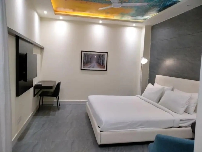 Premium room