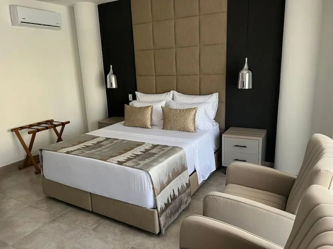 Deluxe Double room with city view