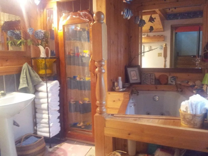 Dolphin House Bed and Breakfast