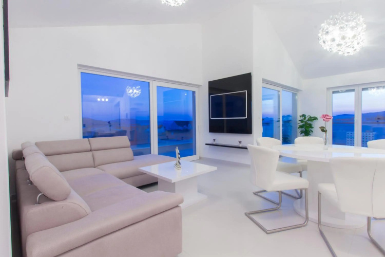 Apartment Royal II