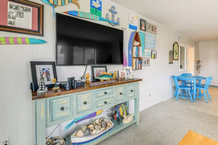 Steps to Sand! Condo w/ 2 Pools in Atlantic Beach