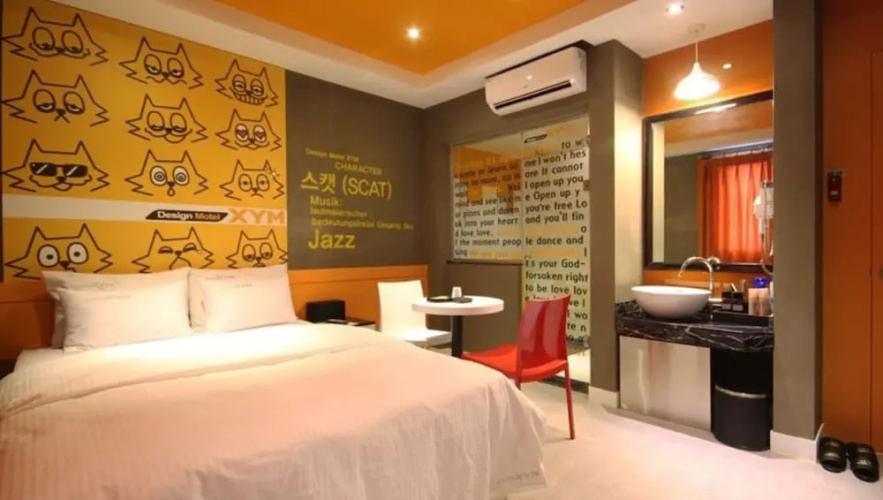 XYM Motel