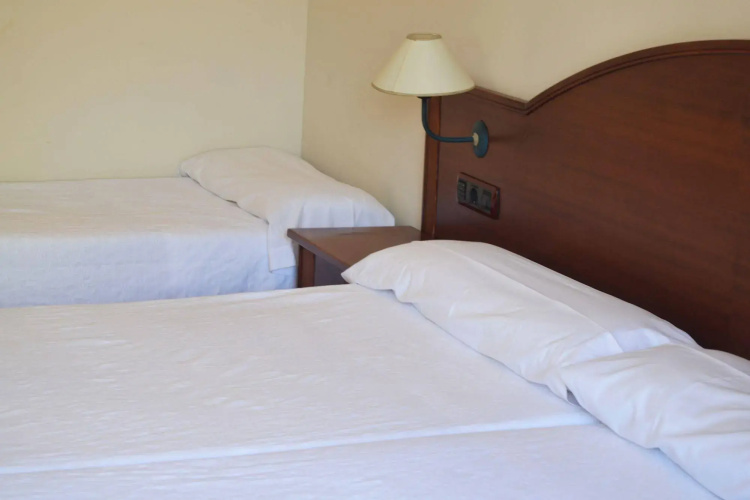 Hotel Reyes Ziríes