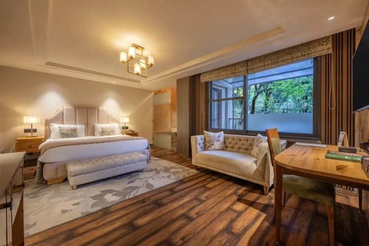 Standard Double room with balcony