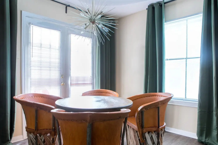 WanderJaunt - Cozy Apts in North Austin