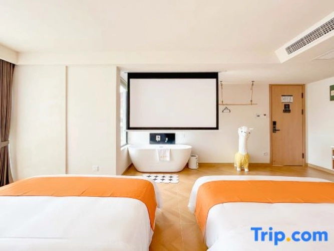 Deluxe Quadruple room