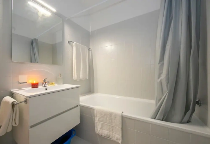 3 Bedrooms Family Apartment