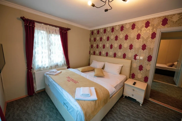 Royal Apartment