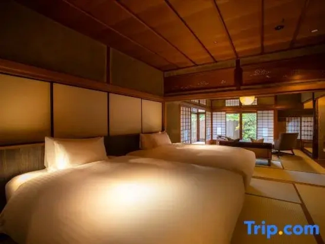 Grand room