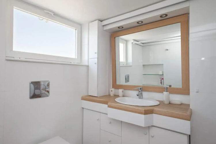 Elegant Athenian Apartment