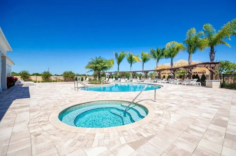 West Lucaya Resort