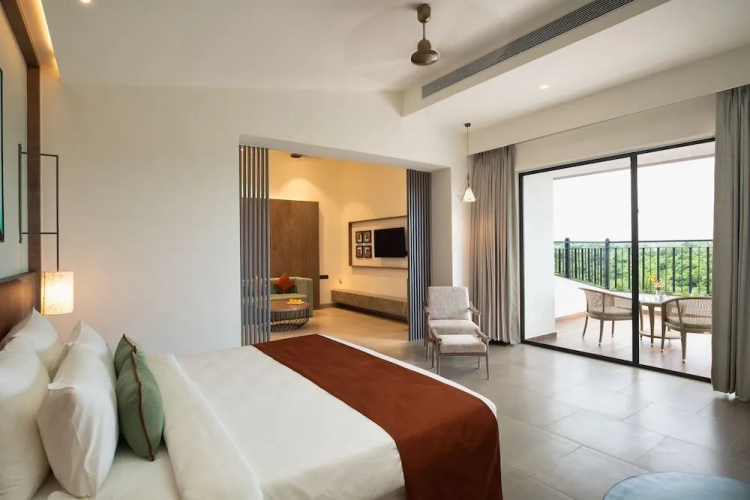 Amoravida By 7 Apple Resorts
