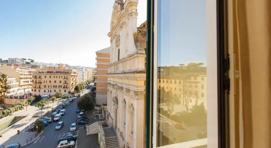 Laeta Domus in San Pietro