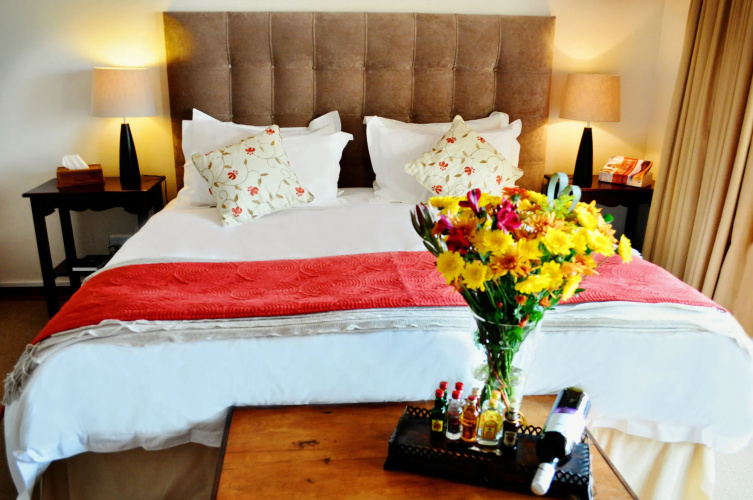 Super Tubes Guesthouse