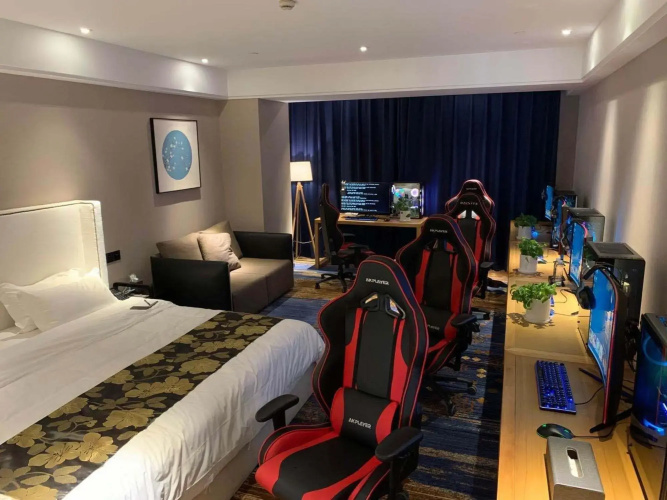 Boyue Hotel