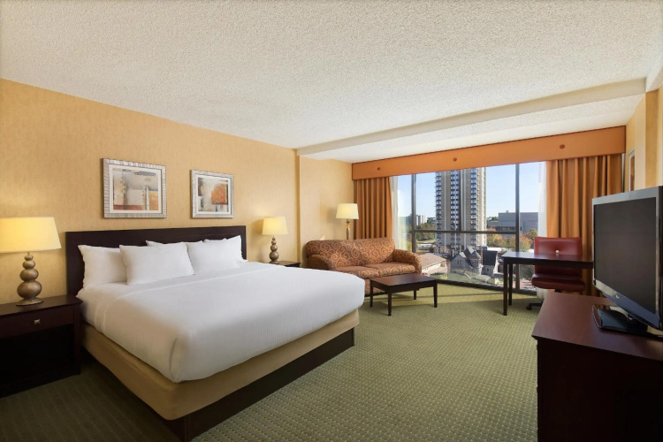 University Plaza Hotel photo 7