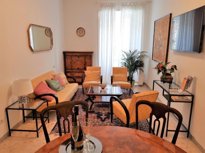 3 Bedrooms Apartment