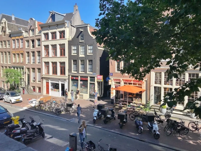 Standard Double room with city view
