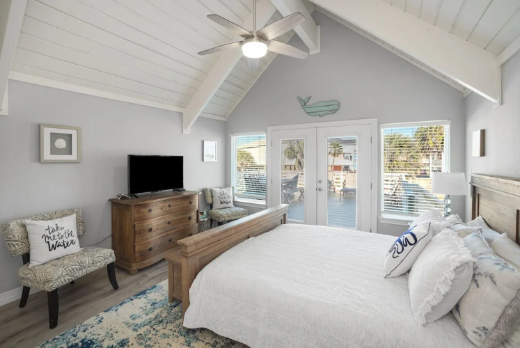 Aqua Dreams - Pet Friendly! Heated Private Pool!