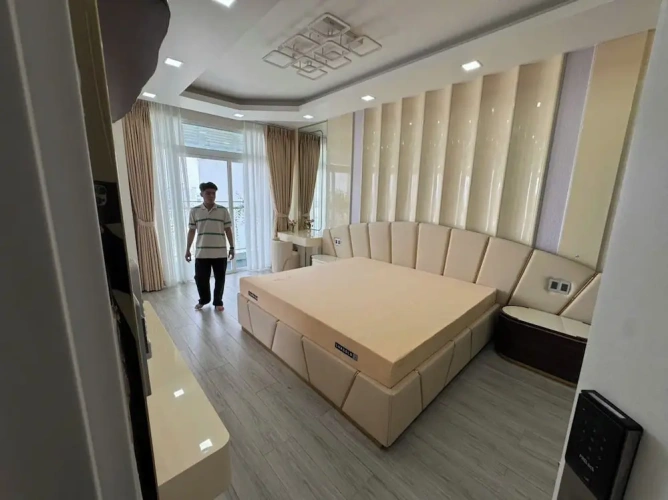 4 Bedrooms Luxury Penthouse room
