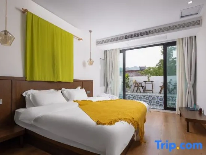 Standard Double room with balcony