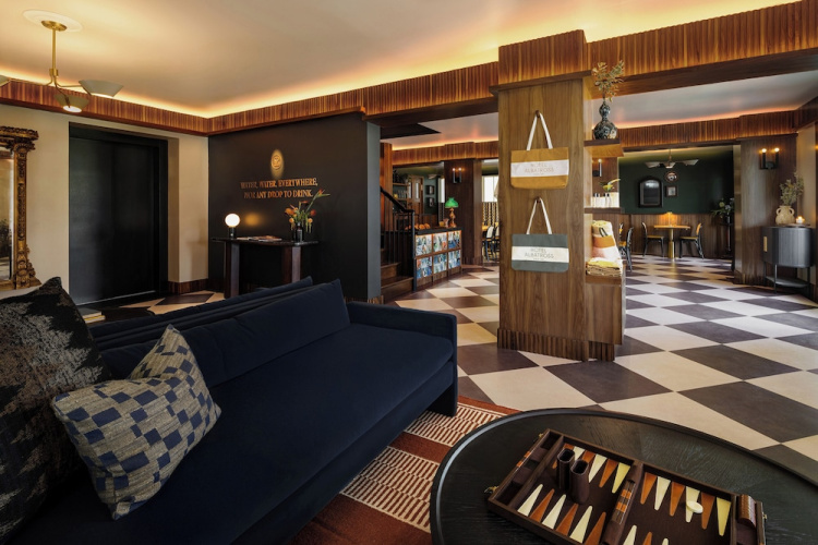 Hotel Albatross