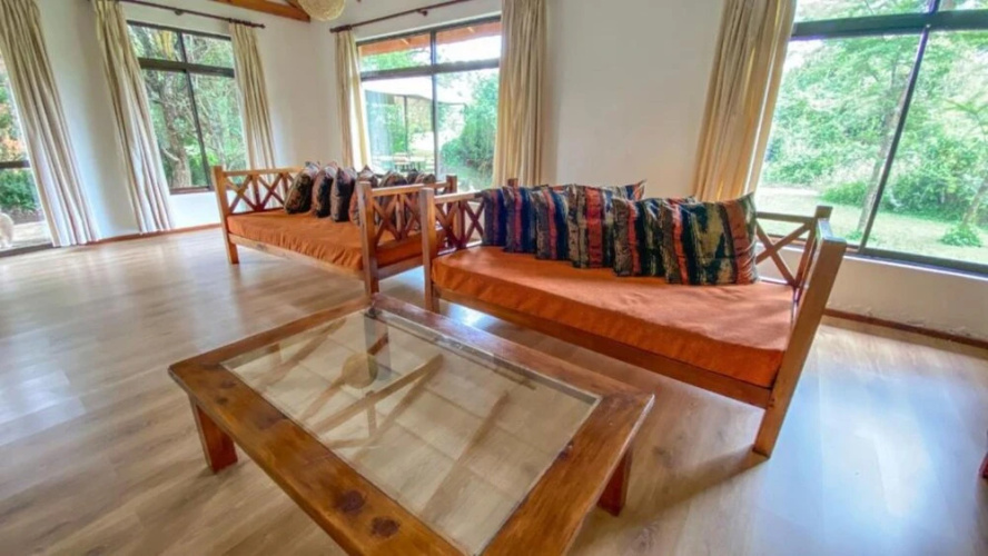 Stay.Plus Nakuru Luxury Villas