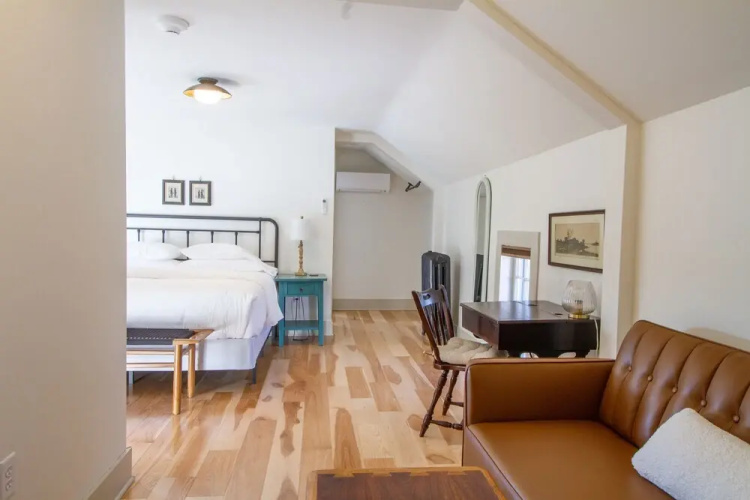 Pert House