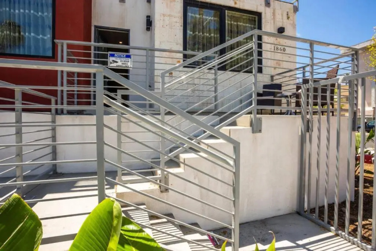 Spacious 500 sqft Studio with Balboa Park View