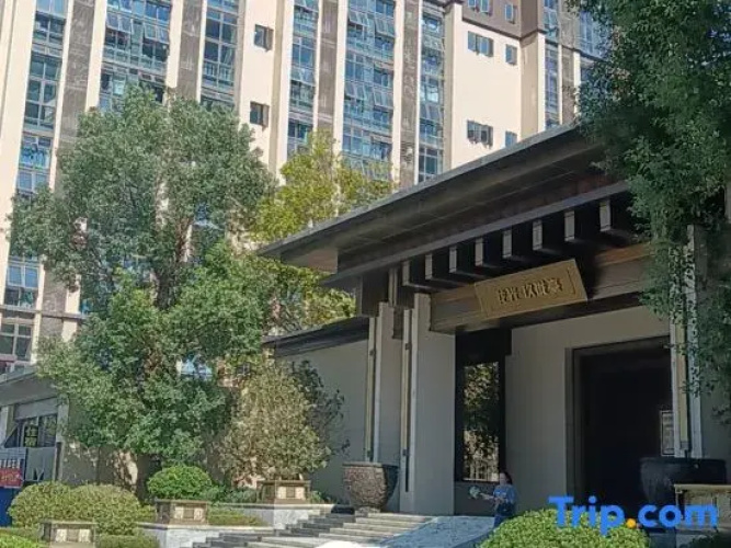 QYU chain apartment（JLT branch）
