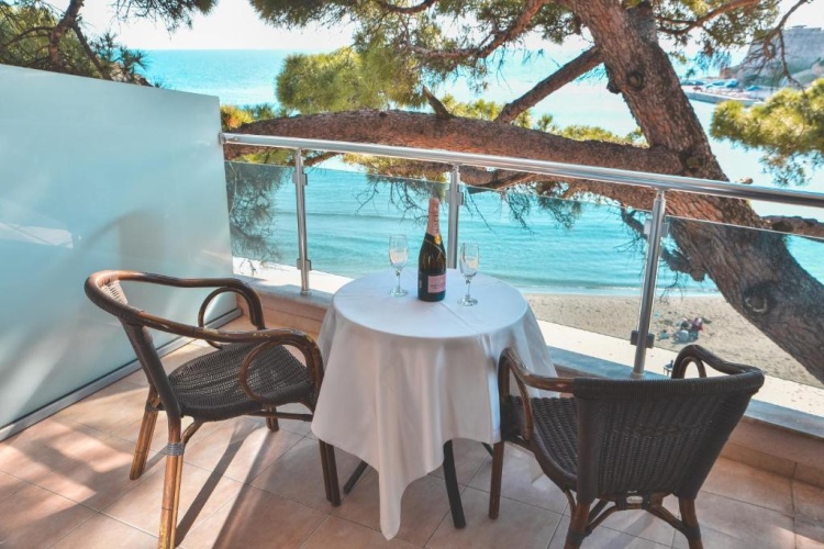 Standard Double room with sea view