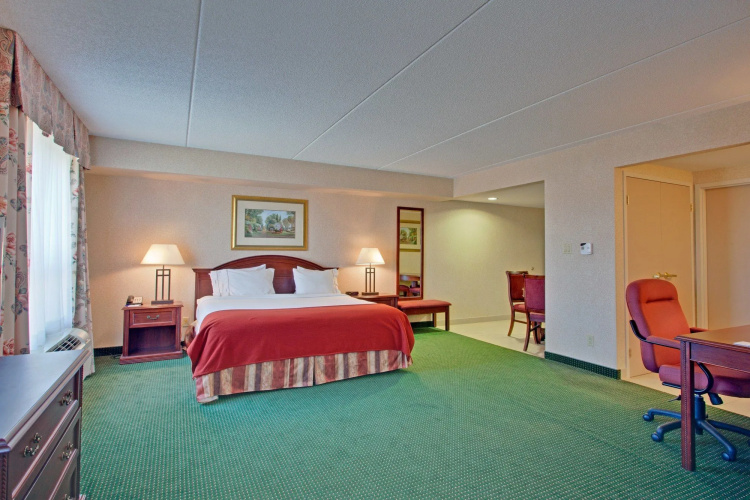 Holiday Inn Express & Suites Milton by IHG