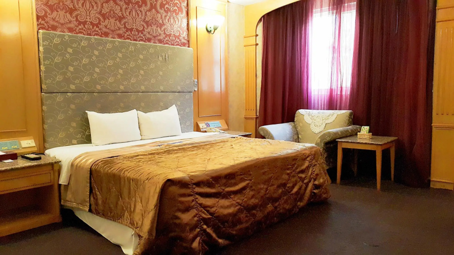 Micky Motel