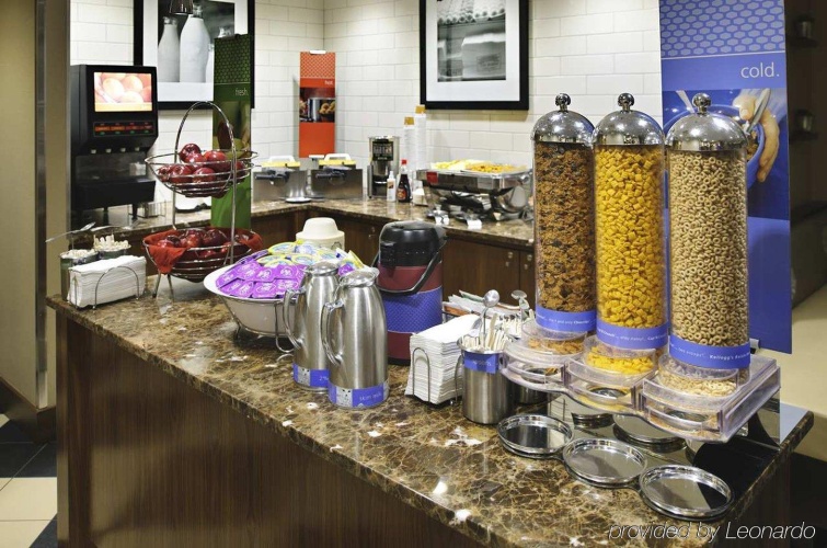 Hampton Inn Manhattan-Chelsea photo 13