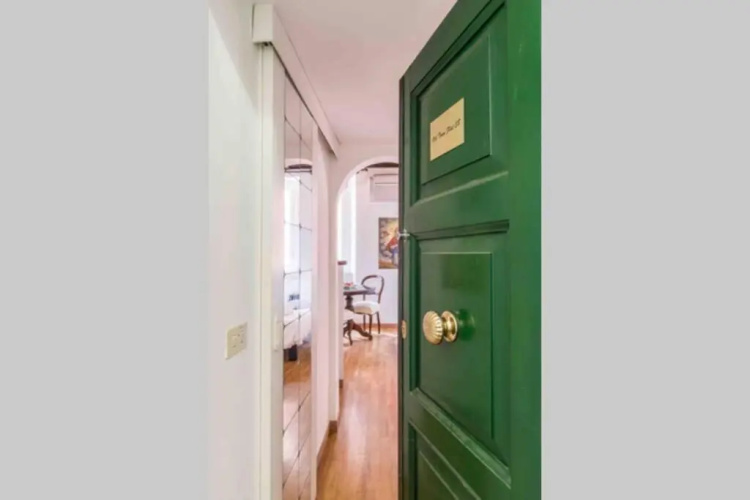 Oldtownflat38 (Adults Only)