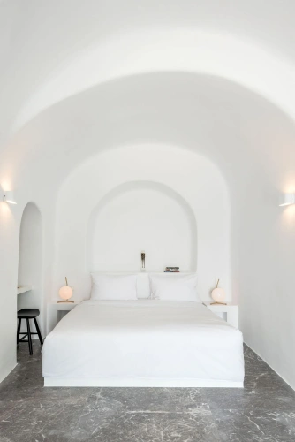 Suite with mountain view