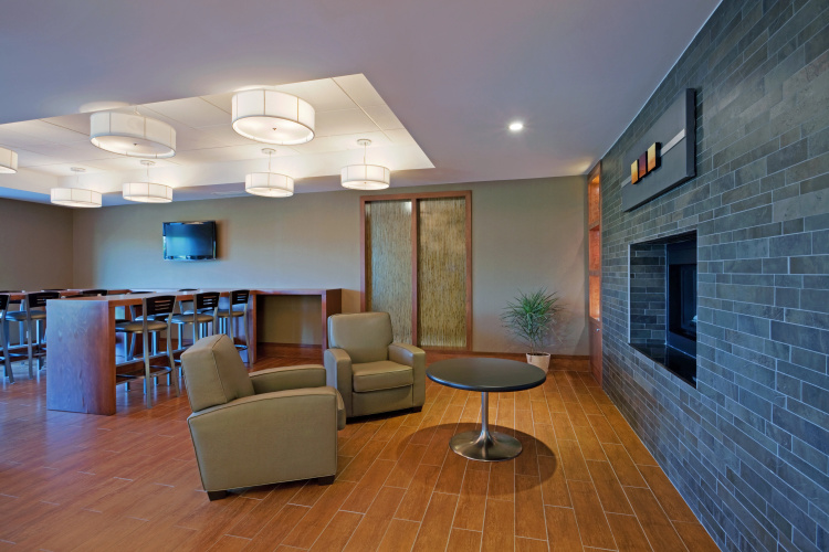 Holiday Inn Express & Suites Saint - Hyacinthe photo 17