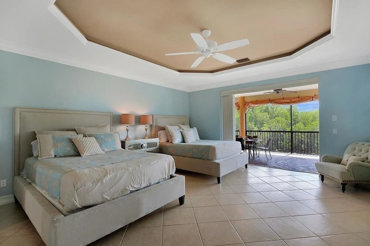 5 Bedrooms Luxury Cottage