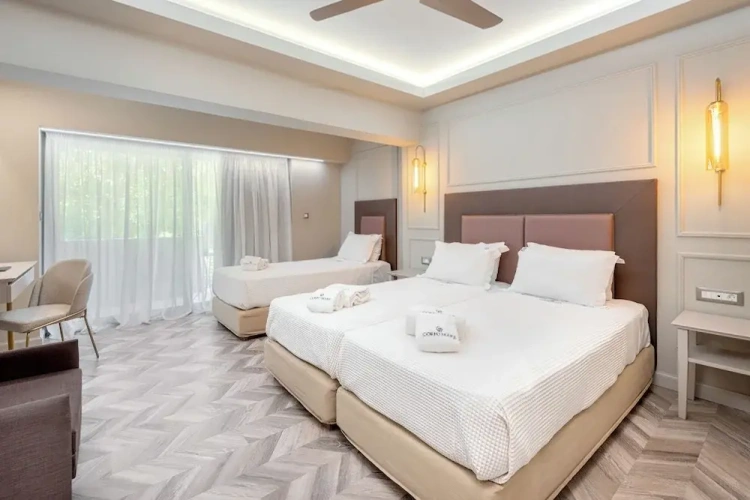 Standard Triple room with balcony