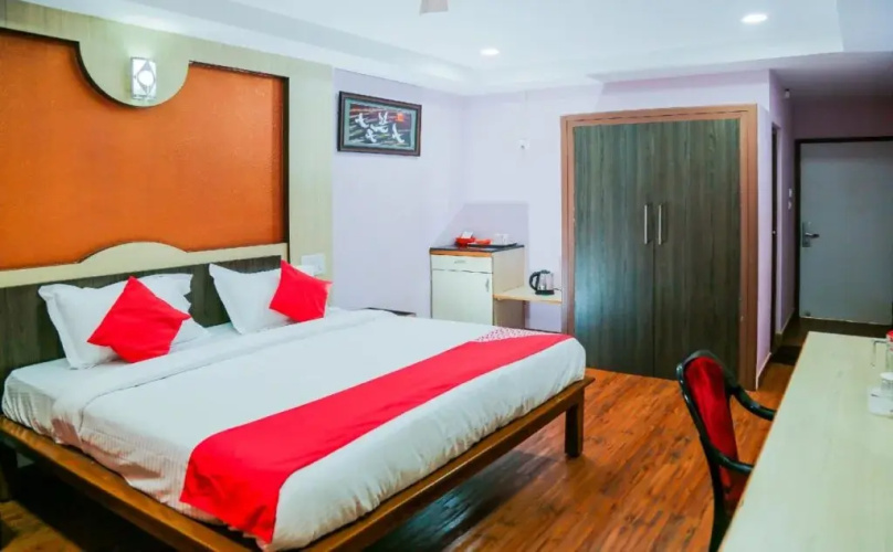 Mother Palace by OYO Rooms
