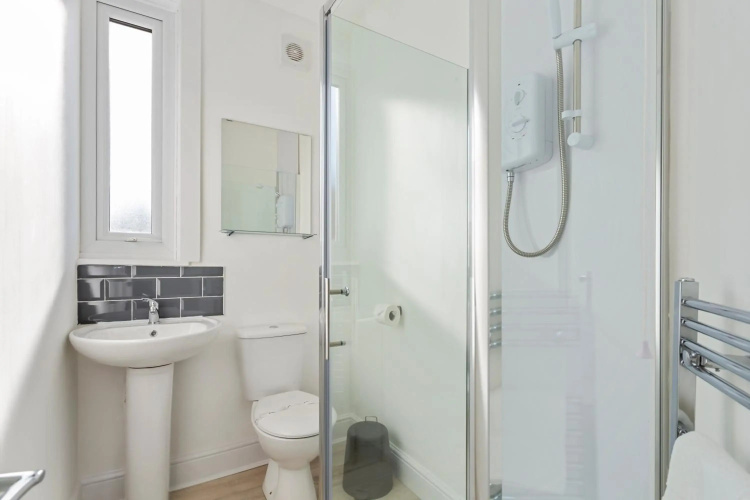 Jasmine Villa A - Ideal for QMC & Uni - Free parking