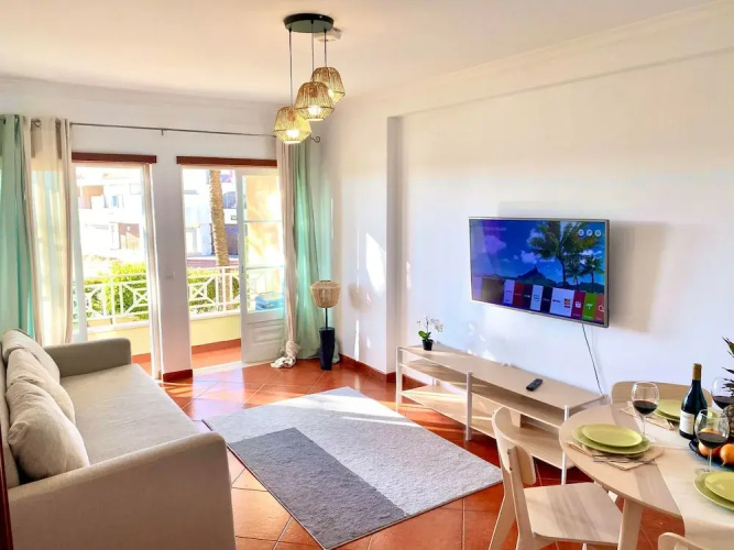 BnB Homes Apartment With Cory Terrace 2 Pools