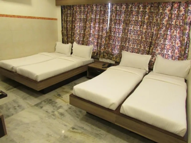 Standard Quadruple Duplex room with view