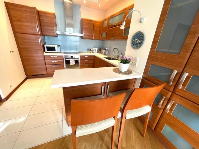 2 Bedrooms Apartment