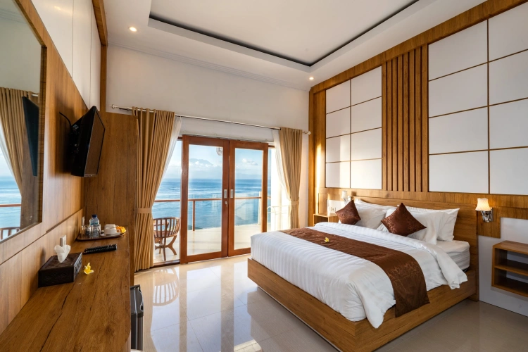 Deluxe room with ocean view