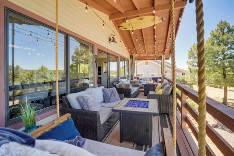 3 Bedrooms Cottage with balcony