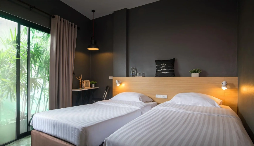 Standard Twin room