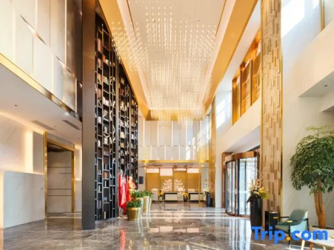 Elong Hotel